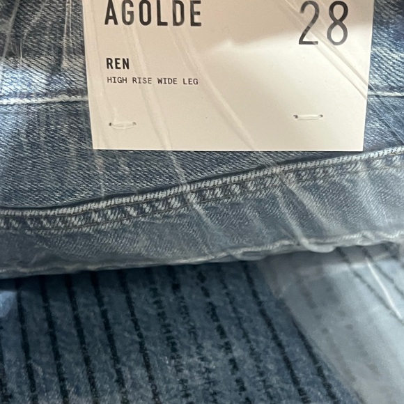 AGOLDE
Ren high-rise wide-leg recycled jeans - Picture 5 of 7